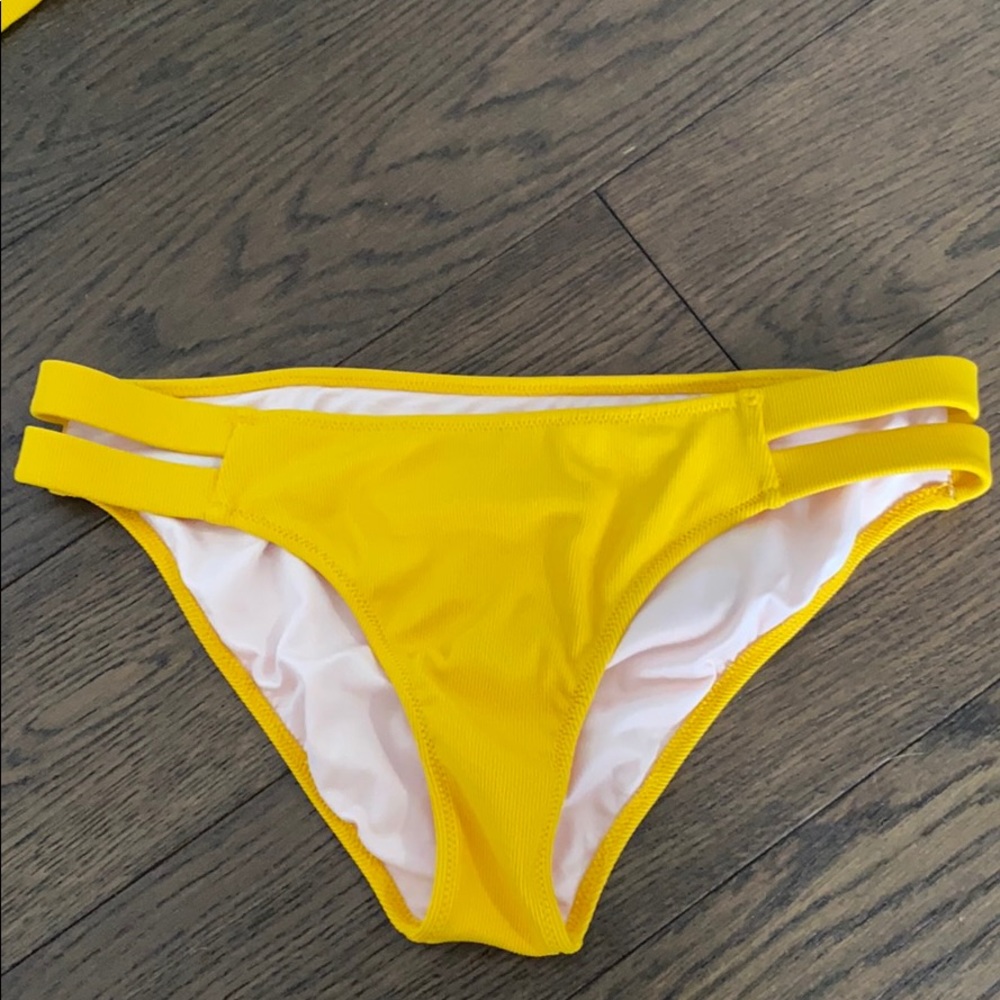 Mustard bikini set - Picture 5 of 13